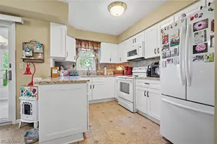 9809 Brookline Oval, Strongsville, OH 44136 - Photo 19