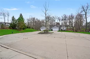 9809 Brookline Oval, Strongsville, OH 44136 - Photo 41