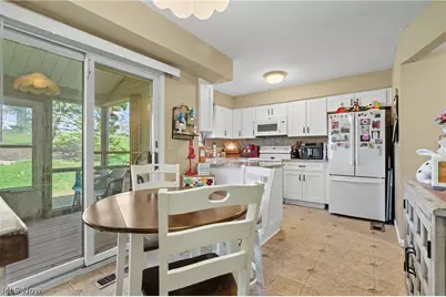 9809 Brookline Oval, Strongsville, OH 44136 - Photo 17