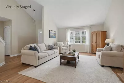 9809 Brookline Oval, Strongsville, OH 44136 - Photo 7