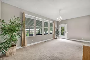 38475 Kingsbury Dr, North Ridgeville, OH 44039 - Photo 7