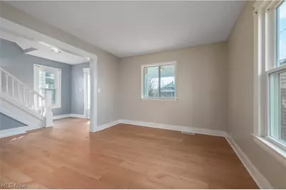 828 W 11th Street, Lorain, OH 44052 - Photo 7