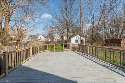 828 W 11th Street, Lorain, OH 44052 - Photo 29