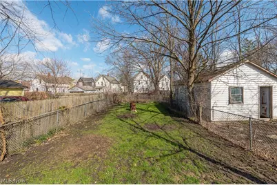 828 W 11th Street, Lorain, OH 44052 - Photo 33