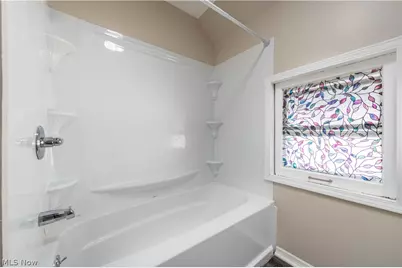 828 W 11th Street, Lorain, OH 44052 - Photo 21