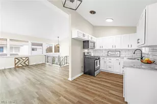 1332 Carnegie Ave, Akron, OH 44314 - Photo 5