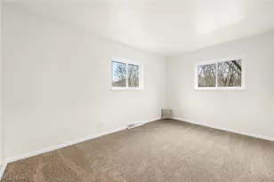 1332 Carnegie Ave, Akron, OH 44314 - Photo 17