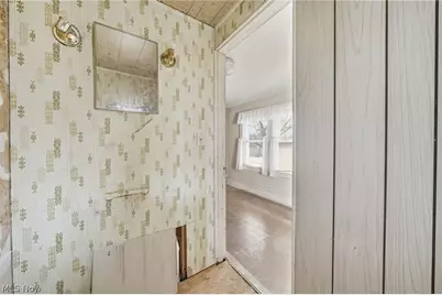 2860 Hudson Drive, Cuyahoga Falls, OH 44221 - Photo 25