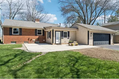 379 N Aurora Road, Aurora, OH 44202 - Photo 1