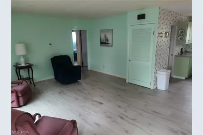 5991 Lake Shore Drive, Andover, OH 44003 - Photo 5