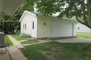 5991 Lakeshore Dr, Andover, OH 44003 - Photo 3