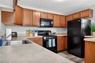 206 Fairfax Rd, Vermilion, OH 44089 - Photo 11