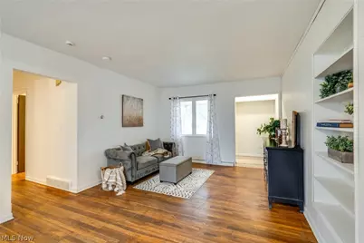 1440 Treasch Drive, Cuyahoga Falls, OH 44221 - Photo 3