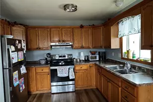 546 Cemetery St, Coshocton, OH 43812 - Photo 9