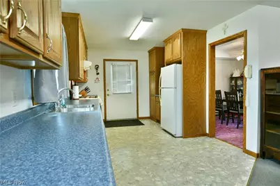 3391 Lyntz Townline Road SW, Warren, OH 44481 - Photo 7