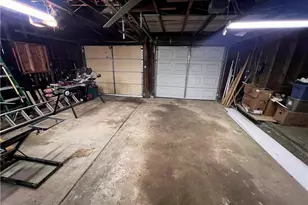 46215 Wyoming Ave, Liverpool, OH 43920 - Photo 7