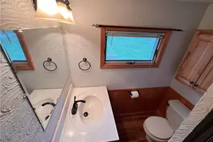 46215 Wyoming Ave, Liverpool, OH 43920 - Photo 13