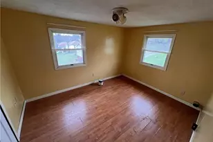 46215 Wyoming Ave, Liverpool, OH 43920 - Photo 15