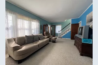 211 E Main Street, St Clairsville, OH 43950 - Photo 9