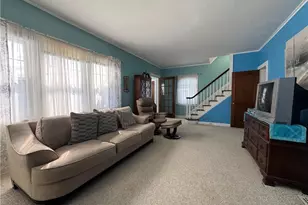 211 E Main St, St Clairsville, OH 43950 - Photo 9