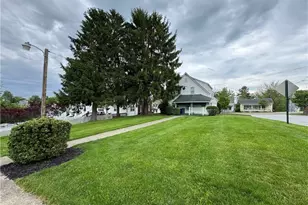 211 E Main St, St Clairsville, OH 43950 - Photo 25