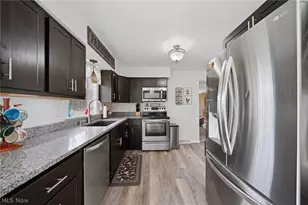 9934 State Route 700, Mantua, OH 44255 - Photo 7