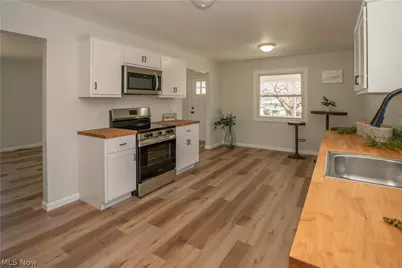 270 High Grove Boulevard, Akron, OH 44312 - Photo 7