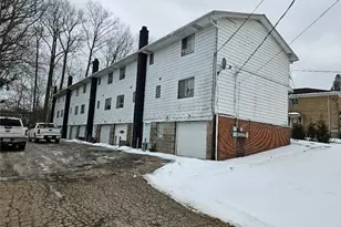 1781 Cromwell Dr, Akron, OH 44313 - Photo 3