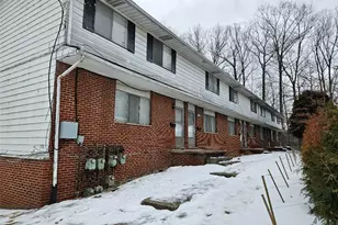 1781 Cromwell Dr, Akron, OH 44313 - Photo 1