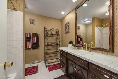 362 Hamilton Circle, Elyria, OH 44035 - Photo 33