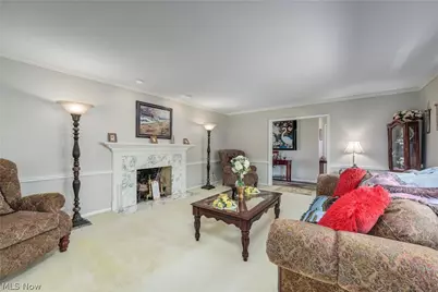 362 Hamilton Circle, Elyria, OH 44035 - Photo 7