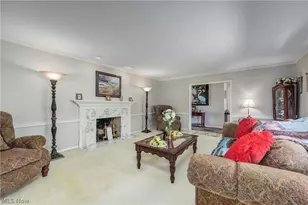 362 Hamilton Cir, Elyria, OH 44035 - Photo 7