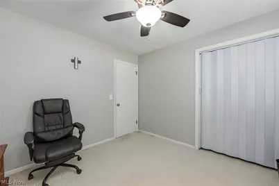 362 Hamilton Circle, Elyria, OH 44035 - Photo 35