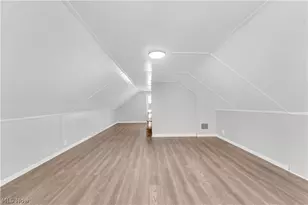 20550 Wilmore Ave, Euclid, OH 44123 - Photo 17