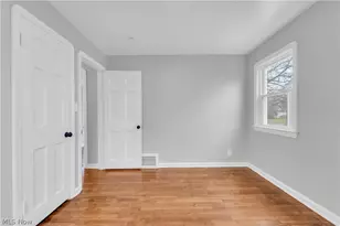 20550 Wilmore Ave, Euclid, OH 44123 - Photo 11