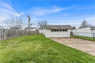 20550 Wilmore Ave, Euclid, OH 44123 - Photo 25