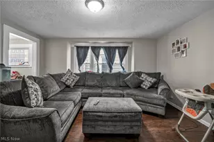 228 Gates, Elyria, OH 44035 - Photo 7