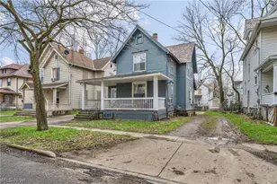 228 Gates, Elyria, OH 44035 - Photo 3