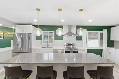 11526 Lake Avenue, Loveland, OH 44102 - Photo 7