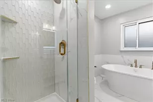 11526 Lake Ave, Loveland, OH 44102 - Photo 25