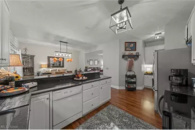 3953 Hilltop Drive, Vermilion, OH 44089 - Photo 3