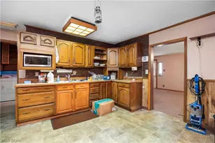 14307 Darrow Rd, Vermilion, OH 44089 - Photo 11