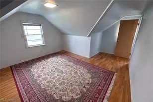 10801 Blossom Ave, Parma, OH 44130 - Photo 9