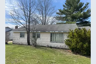 4459 N Leavitt Road NW, Warren, OH 44485 - Photo 1