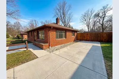 4506 Silverdale Road, North Olmsted, OH 44070 - Photo 7