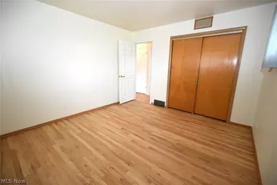 3106 Northwest Boulevard NW, Warren, OH 44485 - Photo 9