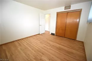 3106 Northwest Blvd NW, Warren, OH 44485 - Photo 9