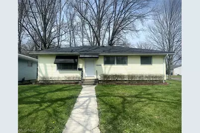 3106 Northwest Boulevard NW, Warren, OH 44485 - Photo 1