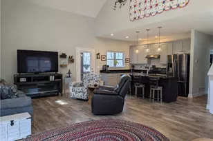 10073 Dunlap Rd, Cambridge, OH 43725 - Photo 9