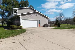 2509 Ridge Rd, Hinckley, OH 44233 - Photo 3